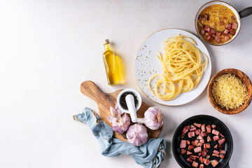 Fototapeta na wymiar Classic Italian Spaghetti pasta alla carbonara