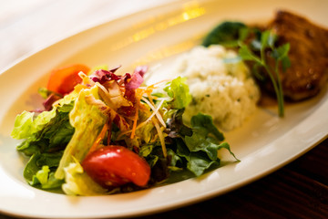 ランチプレートとデザート