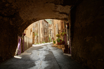 A l'abri du passage, je rentres chez moi