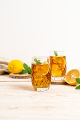 glass of ice lemon tea