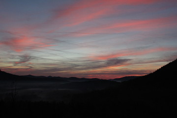 Himmel rot-blau