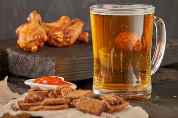 beer, sneeks and chicken