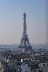 Fototapeta na wymiar Pollution, Fog, Eiffel tower, Paris