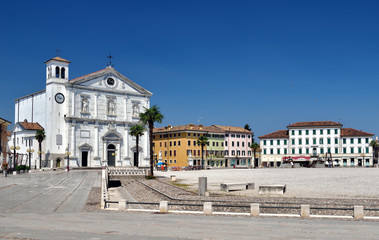 Obraz premium PALMANOVA ITALY ON SUMMER: Palmanova, with its nine-pointed star structure, was conceived as an inexpugnable defensive system Italy, Udine Friuli-Venezia-Giulia region. The cathedral.