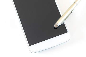 スマートフォンとタッチペンの接写