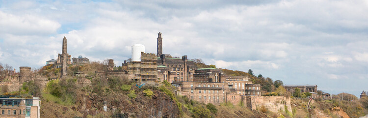 Fototapeta na wymiar Edinburgh Panorama of the Scottish Government from North Bridge