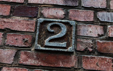 Hausnummer 2