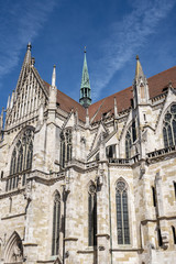 Fototapeta na wymiar Dom von Regensburg in Bayern