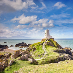 Fototapeta na wymiar Old Lighthouse, Llanddwyn, Anglesey