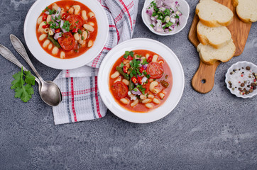 Thick vegetable soup with pasta