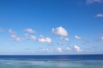Obraz premium blue sky and sea