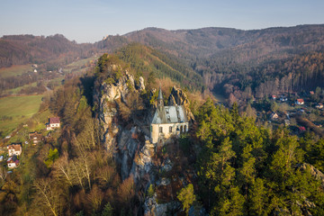 Naklejka premium The castle was probably built at the beginning of the 1920s, the first certain mention of it dates back to 1422 and 1425. At that time it was owned by Heníček of Skála and his father Heník Štěpanický.