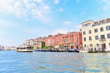 Fototapeta na wymiar Italian Houses Along the Grand Canal in Venice City