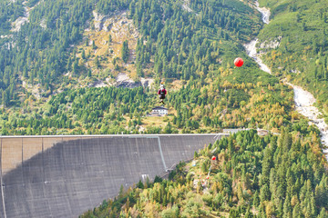 Extreme sports at Reservoir and Dam of 