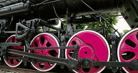 Obraz na płótnie Canvas 2788_The_parts_of_the_wheels_of_the_locomotive_train0000-1.jpg
