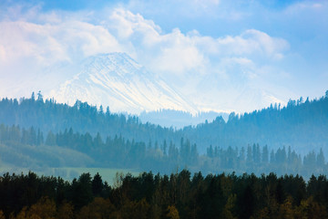 Wiosenny Widok Na Tatry  © Wojciech Lisiński