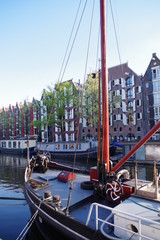 アムステルダムの川辺