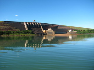 Usina Hidreletrica Goias Itumbiara Barragem © Fernando Branco
