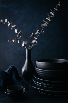Dark ceramic dinnerware