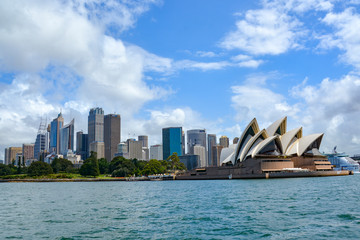 Sydney skyline opera house