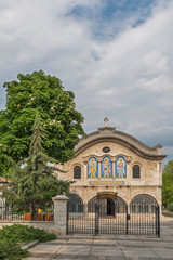 Obraz premium Church Martyr St. George at the center of town of Dobrich, Bulgaria