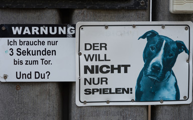 Lustiges Warnschild 