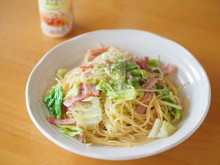 春キャベツとベーコンのパスタ