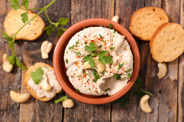 vegan cheese with pecan nut and spice