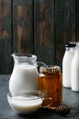 Fresh milk with honey