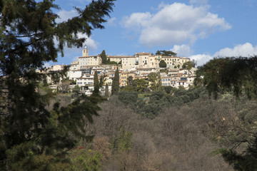 Fototapeta premium The village of Chateauneuf de Grasse on the French Riviera