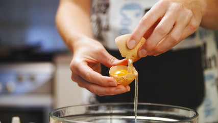 Removing egg yolk