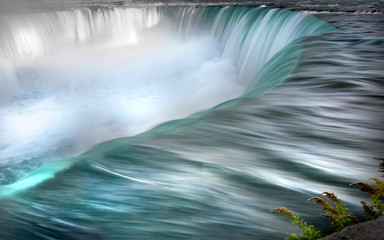 Waterfall detail at Niagara 2 colour