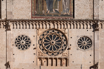 Fototapeta na wymiar architectural detail, Santa Maria Assunta Cathedral, Spoleto, Umbria