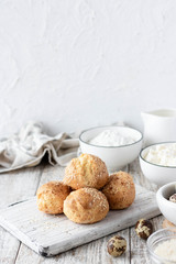 Cottage cheese buns on quail eggs and rice flour as a useful alternative to bread
