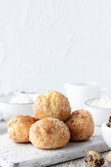 Cottage cheese buns on quail eggs and rice flour as a useful alternative to bread