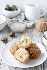Cottage cheese buns on quail eggs and rice flour as a useful alternative to bread