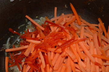 fried onions, paprika and carrots
