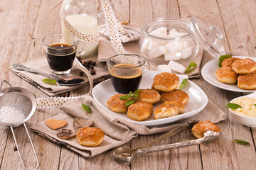 Puff pastries with custrad cream. 
