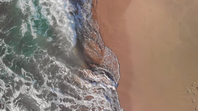 Spiaggia con veduta dall'alto, bagnasciuga