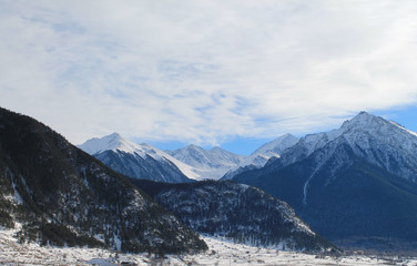 Fototapeta na wymiar Wintery Caucasus mountains landscape