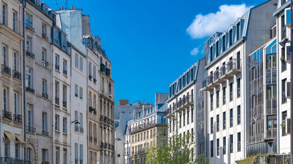Fototapeta na wymiar Paris, ancient and modern buildings, typical parisian facades near Chatelet 