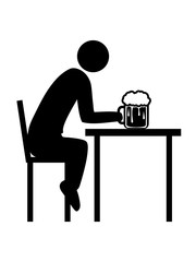 Fototapeta premium trinken bier durst alkohol saufen betrunken oktoberfest party glas maß sitzen stuhl tisch clipart koch design cool küche esszimmer arbeiten wohnung wohnen möbel