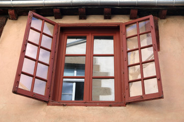 fenêtres et volets