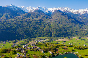 Fototapeta na wymiar Valtellina (IT) - Teglio - Vista aerea della frazione Sommasassa