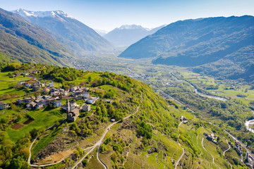 Valtellina (IT) - Teglio - Vista aerea della frazione Sommasassa