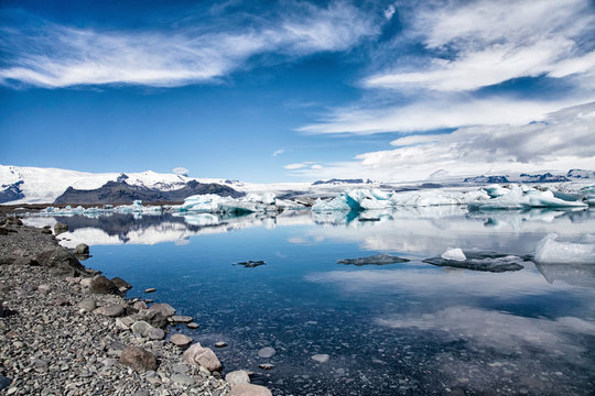 Glacier lagoon J&ouml;kuls&aacute;rl&oacute;n