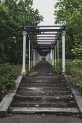 Obraz premium an old staircase with an overhang