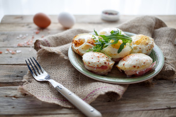 Breakfast with egg, mushroom and bacon snacks