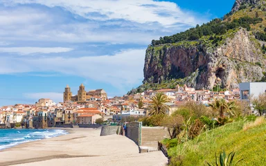Foto op Canvas Cefalu is smalll city on Tyrrhenian coast of Sicily, Italy © IgorZh