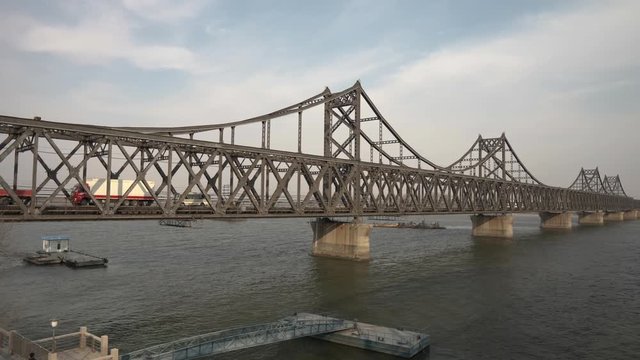 traffic at korean chinese friendship bridge from Sinuiju DPRK to Dandong China which is under united nations embargo